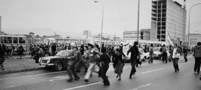 Imágenes de las cargas policiales en la manifestación del 4 de diciembre de 1977 en Málaga.