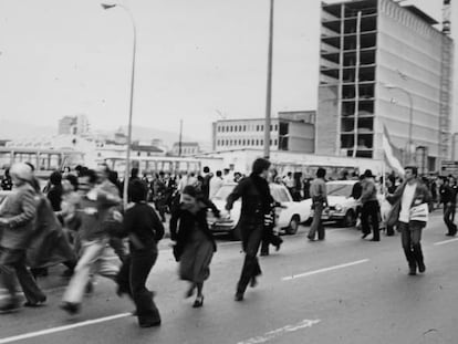 Imágenes de las cargas policiales en la manifestación del 4 de diciembre de 1977 en Málaga.
