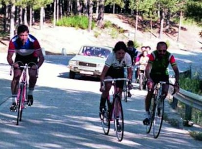 Carrera ciclista durante las fiestas del Poblado.