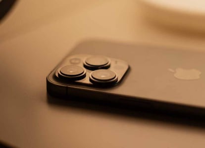 Trasera iPhone 15 pro