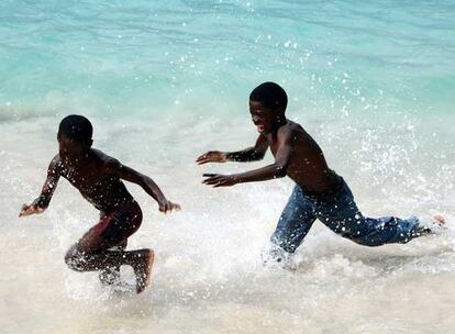 Jugando en la playa