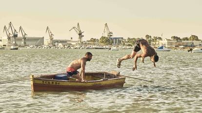 Fotograma de 'Entre dos aguas', de Isaki Lacuesta.