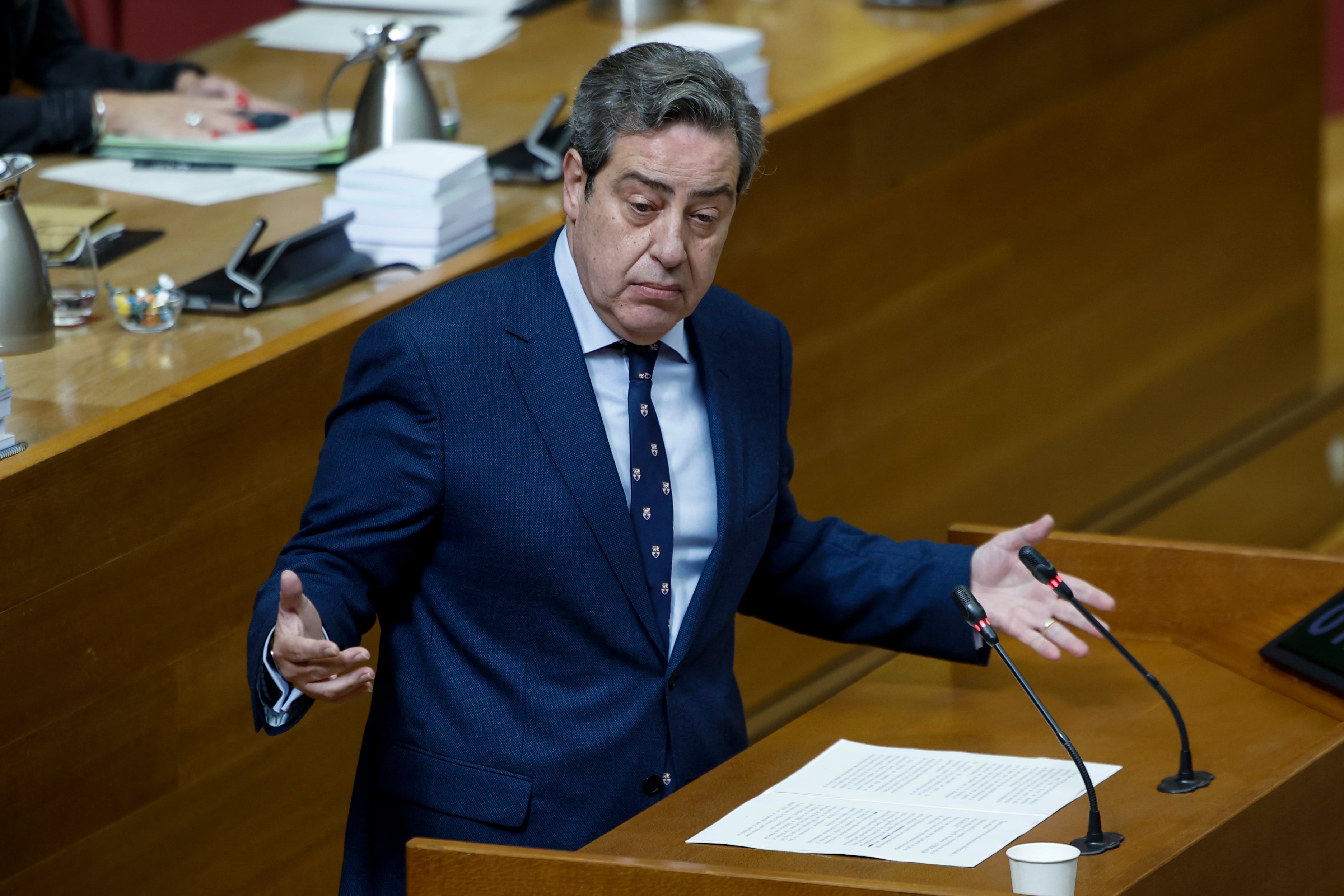 Vox impone la prioridad nacional en el acuerdo con el PP valenciano para aprobar los presupuestos de la Generalitat