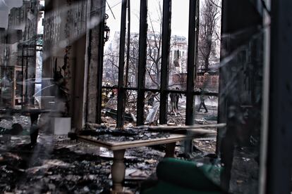 Interior de un restaurante da?ado por un ataque ruso, este viernes.