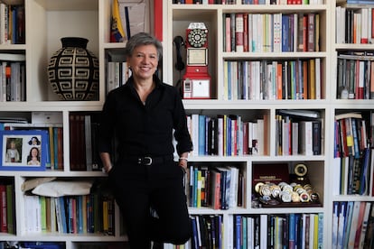 Claudia López, en su casa en Bogotá, el 27 de noviembre.