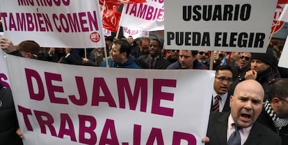 Manifestación de conductores de los VTC en Madrid.