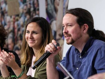 El secretario general de Unidas Podemos, Pablo Iglesias (en el centro), durante la presentación del programa electoral para el 10N.