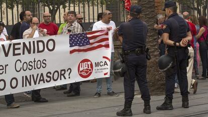 Protesta de los trabajadores de la base de Morón, en octubre del año pasado.