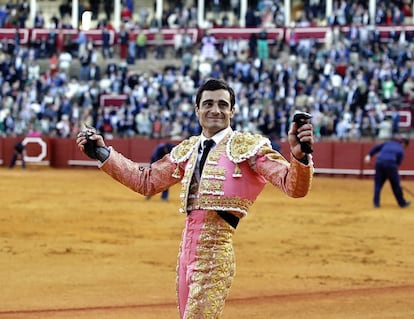 Paco Ureña, en la Maestranza, en la Feria de Abril de 2016.