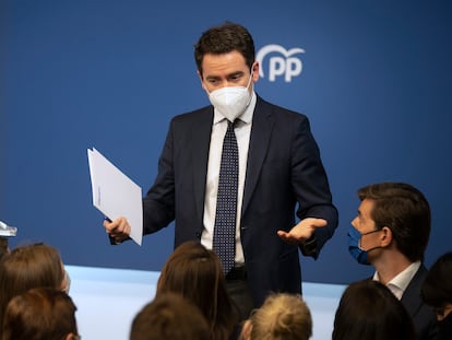 El secretario general del PP, Teodoro García Egea, tras la rueda de prensa que ofreció el jueves en Madrid.OMAS