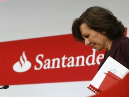 GRA181 BOADILLA DEL MONTE (MADRID), 27/01/2016.- La presidenta del Banco de Santander, Ana Bot&iacute;n, durante la presentaci&oacute;n de resultados del grupo que obtuvo un beneficio neto atribuido de 5.966 millones de euros en 2015, el 2,6 % m&aacute;s que el a&ntilde;o anterior, despu&eacute;s de la dotaci&oacute;n a provisiones, sin las cuales las ganancias habr&iacute;an crecido el 13 % y habr&iacute;an alcanzado los 6.566 millones. EFE/Juan Carlos Hidalgo