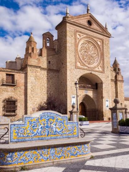 La colegial de Santa María la Mayor, una de las principales iglesias de Talavera de la Reina.