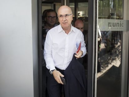 Josep Antoni Duran Lleida abandona la reuni&oacute; d&#039;Uni&oacute;. 