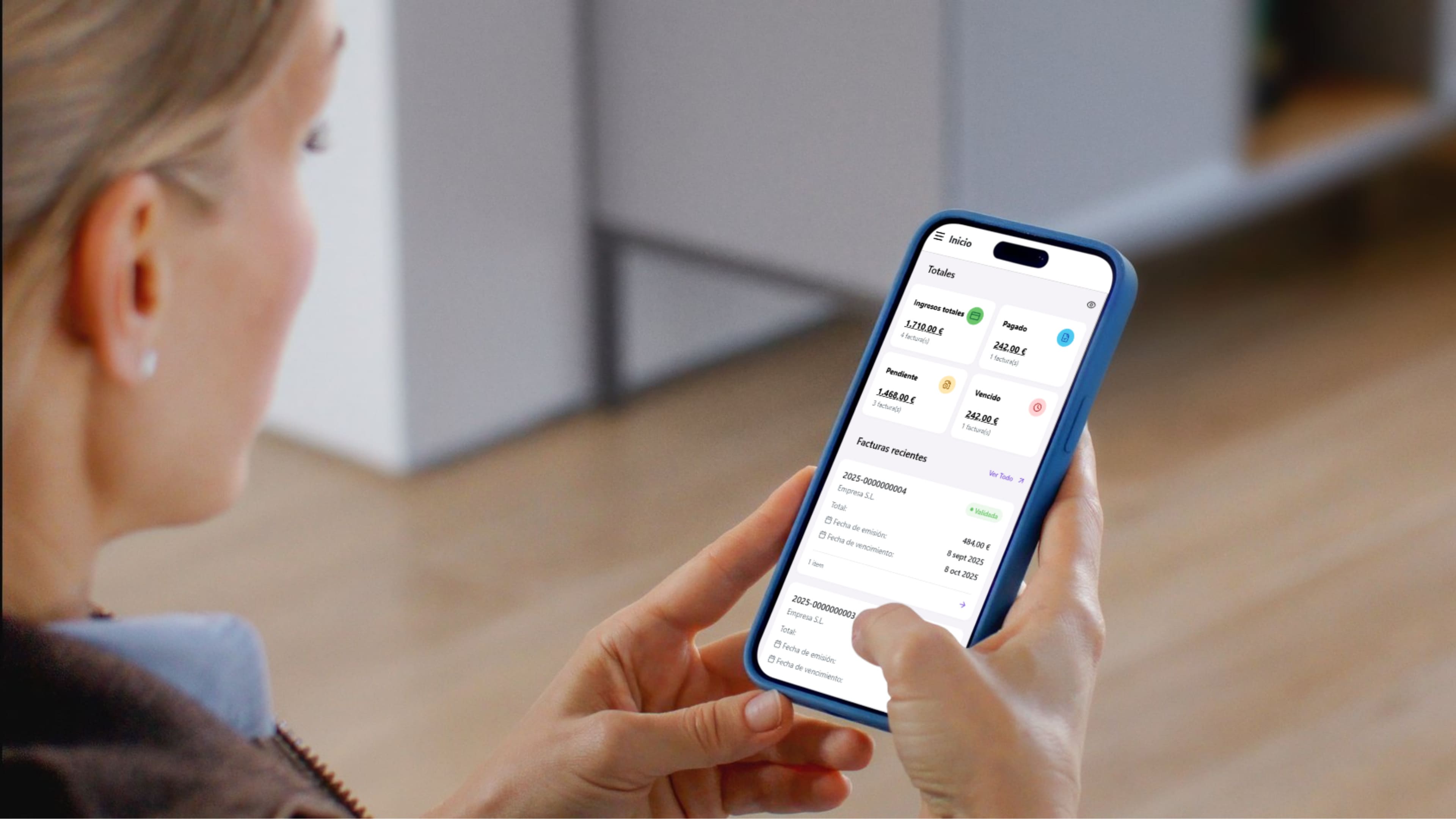 Vista de la aplicación móvil Billivo para la facturación online, adaptada a Verifactu.