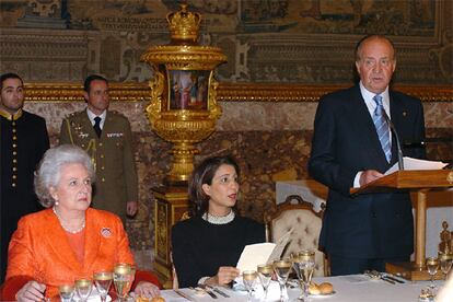 Por la noche los Reyes de España han ofrecido sido anfitriones de una cena para los miembros del comité del COI que se ha celebrado en el Palacio Real.