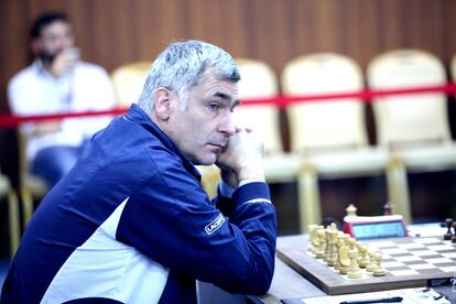 Vasili Ivanchuk, durante su duelo de octavos de final ante Anish Giri