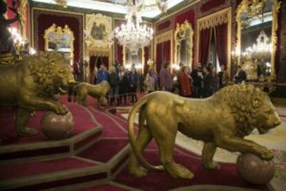 Salón del trono del palacio.