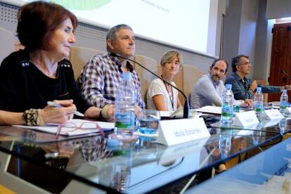 Participantes en la mesa redonda de la jornada de este viernes en la Fundación Buesa.