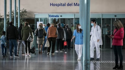 Punto de acceso para pacientes y familiares del Hospital del Mar de Barcelona.