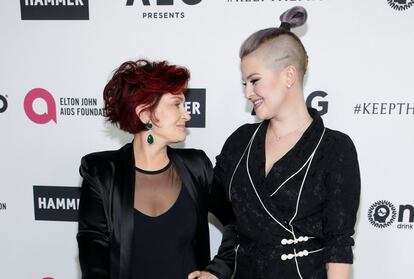 Sharon Osbourne y su hija Kelly Osbourne .