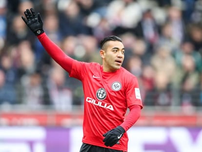 Marco Fabián fichó por el Eintracht Frankfurt en diciembre de 2015.