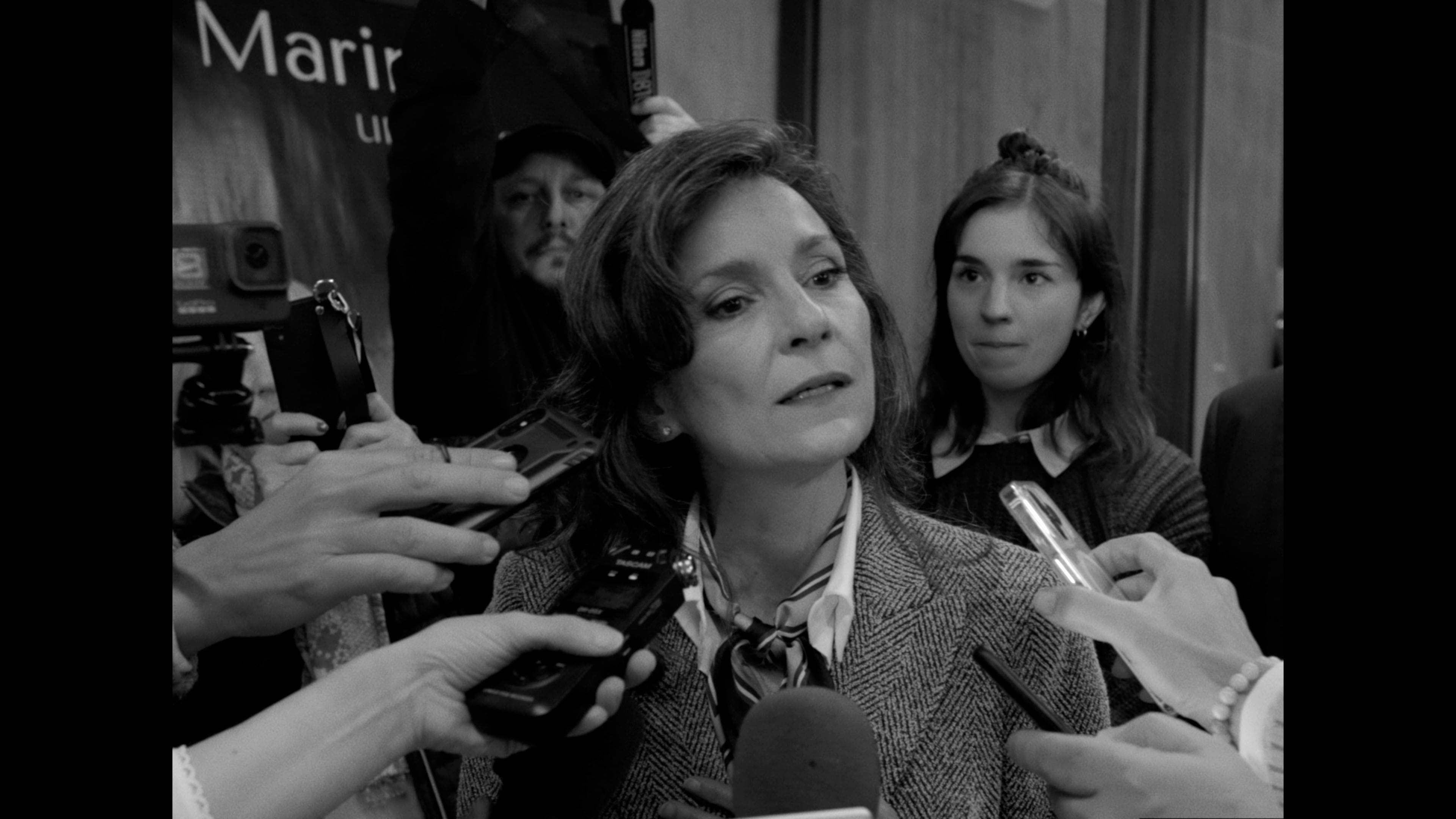 ‘Marina Unplugged’: el falso documental en el que una populista pone su inteligencia al servicio de lo peor