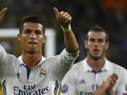 Cristiano Ronaldo celebra um gol em Dortmund.