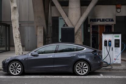 Puntos de recarga coches eléctricos