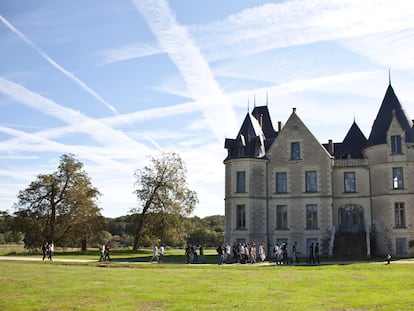 El castillo del Domaine de Boisbuchet es el escenario de un campamento de verano inusual, donde diseñadores y arquitectos contemporáneos se reunen para dar rienda suelta a su creatividad.