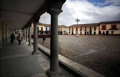 Plaza de Navalcarnero bajo la que están las cuevas en cuyo presupuesto el Estado ha detectado irregularidades.