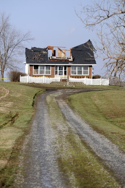 La casa de James R. Shaffer, en la calle A. Martin (Union County, Kentucky) ha quedado destrozada.
