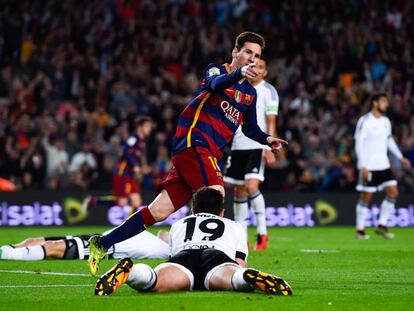 Messi celebra su gol n&uacute;mero 500 como profesional. 