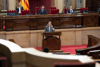 Mònica Martínez Bravo en el pleno del Parlament de Catalunya