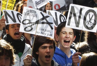 Manifestaci&oacute;n de estudiantes en Madrid contra los recortes y la reforma educativa, en febrero de 2013.