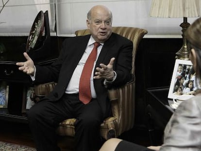 El secretario general de la OEA, Jos&eacute; Miguel Insulza, con la presidenta de Costa Rica, Laura Chinchilla.