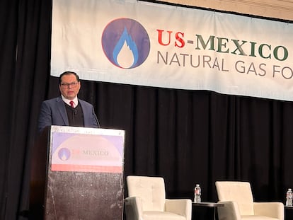 Miguel Reyes habla en el US-Mexico Natural Gas Forum el 16 de Noviembre en San Antonio, Texas.