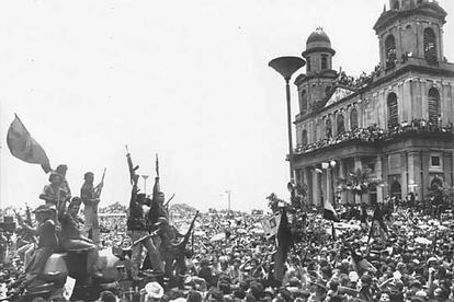 Daniel Ortega, en un acto electoral en febrero de 1990.