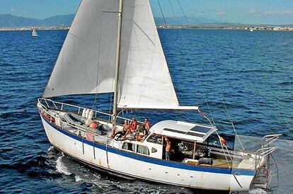 El Virgen del Mar II, en una foto de la página en la que se anunciaba para alquiler (topbarcos.com).