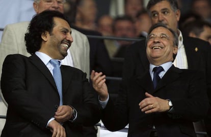 El jeque Al-Thani, junto a Florentino Pérez.