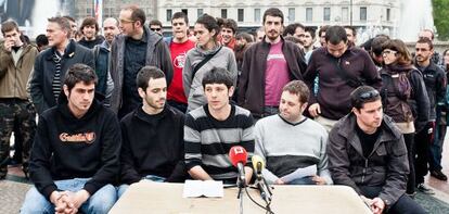 Los jóvenes que denunciaron la ineficacia de la web de los Mossos.