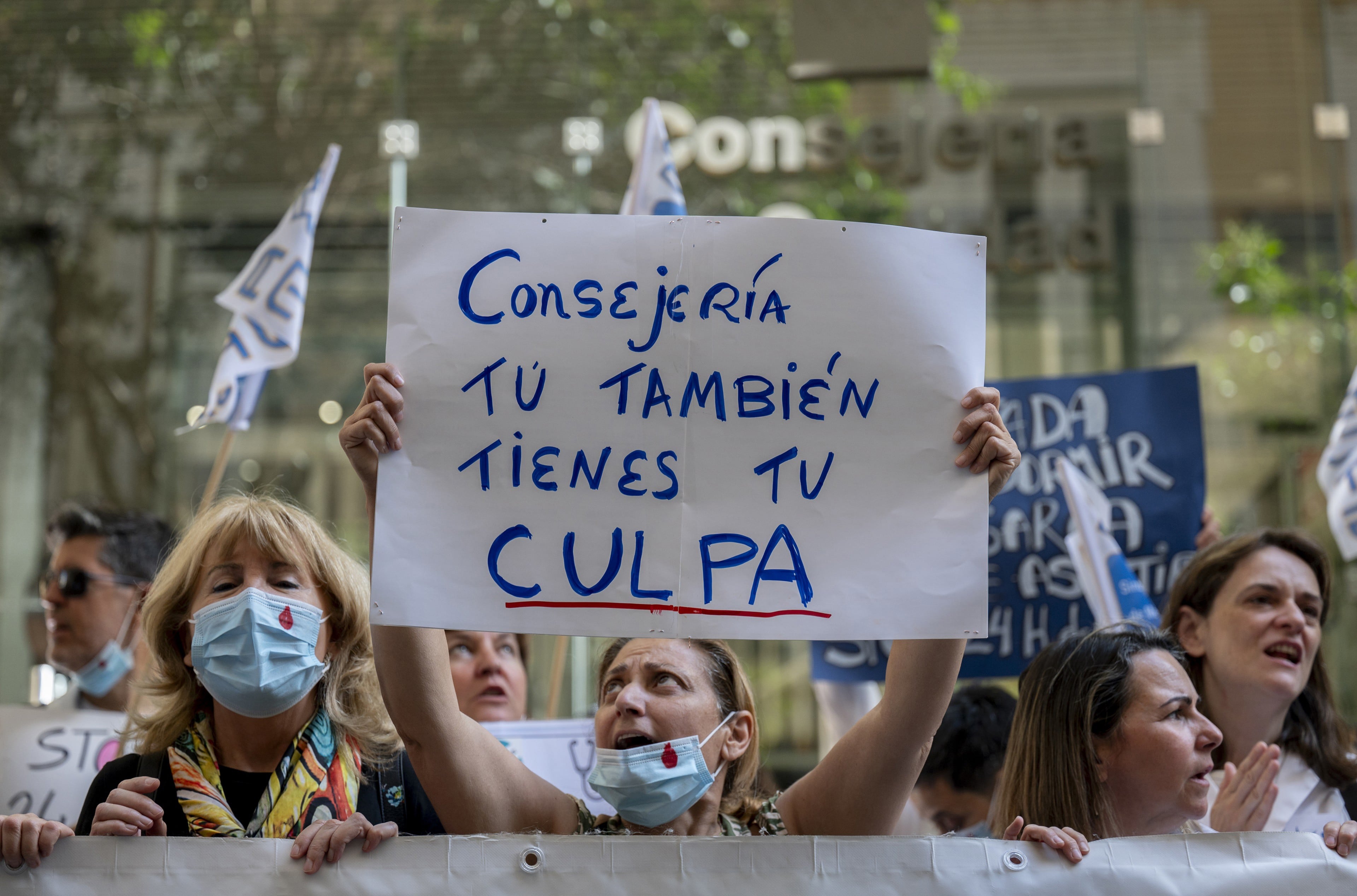 Médicos de media España dejarán de hacer horas extra de cirugía en protesta por sus condiciones laborales