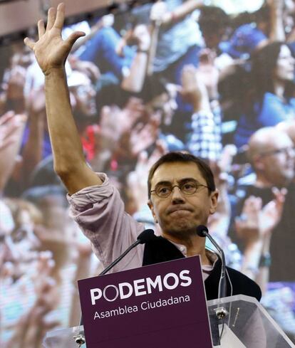 Juan Carlos Monedero en la asamblea de Podemos en el Palacio de Vistalegre de Madrid, el 19 de octubre de 2014.