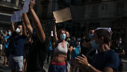 Protesta de treballadors de gimnasos y centres esportius per l'ordre de tancament.