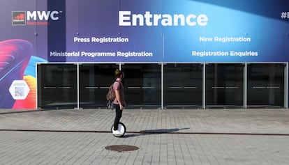 Entrada del Mobile World Congress tras su cancelación.