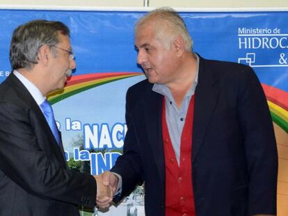Bolivia&#039;s Hydrocarbons Minister Juan Jos&eacute; Sosa (left) meets with REE president Jos&eacute; Folgado.