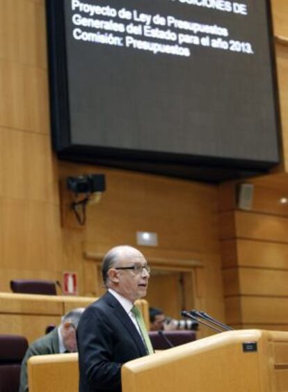 Montoro, durante su intervenci&oacute;n hoy en el pleno del Senado. 