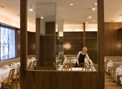 Comedor del restaurante Sudestada, en su nueva ubicación en la calle de Ponzano de Madrid.