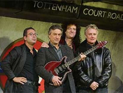 Robert de Niro, Ben Elton y los componentes de Queen Brian May y Roger Taylor