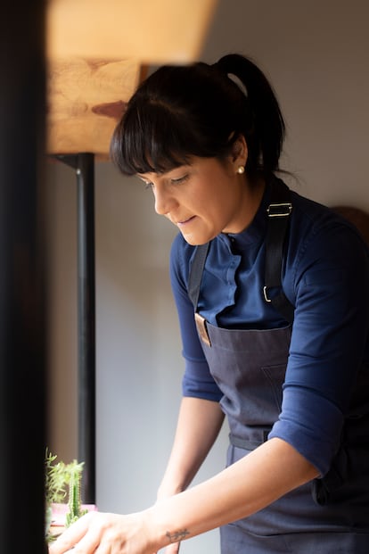 La cocinera Manu Buffara, en su restaurante Manu, en Curitiba (Brasil) en 2020.