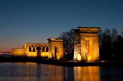 Atardecer en el Templo de Debod, en Madrid. Juan Cantador Getty